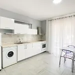 Sea Side Golem- 1 Min From The * Golem (Tirana)
