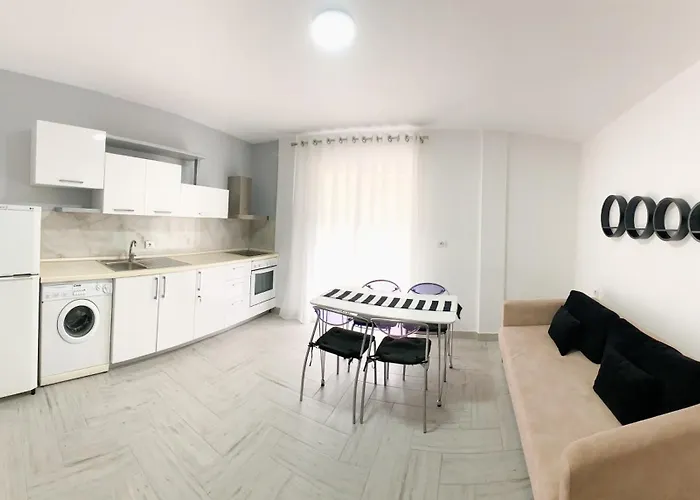 Cozy Nest Golem- 1 Min From The Apartamento *